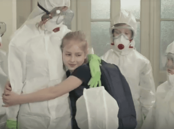 NIZP-PZH opublikował spot promujący szczepienia pt. Wspólnota zaszczepionych