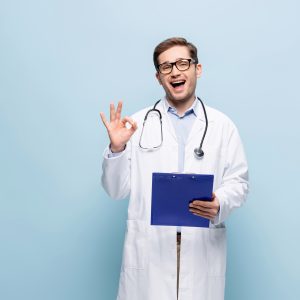 Jak lekarz/lekarka może zostać ambasadorem/ambasadorką szczepień przeciw COVID-19? 